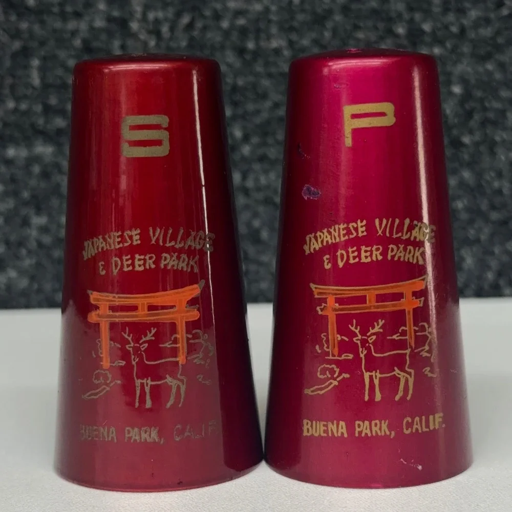 Vintage Japanese Village‎ and Deer Park Buena Park CA Salt Pepper Shakers Red